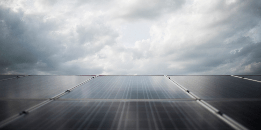 mitos-sobre-energia-solar-em-dias-nublados