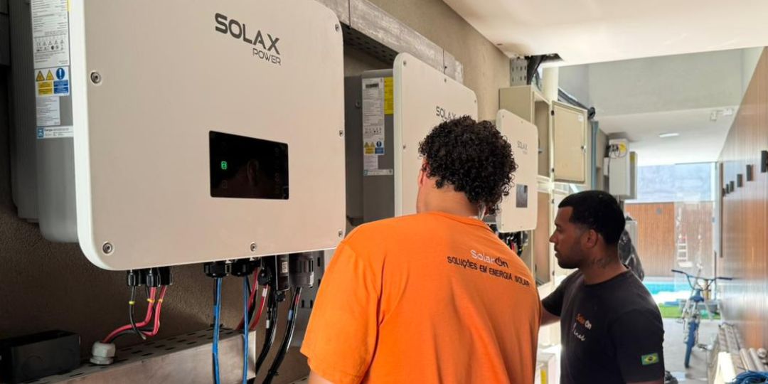 sistema-híbrido-de-energia-solar-1